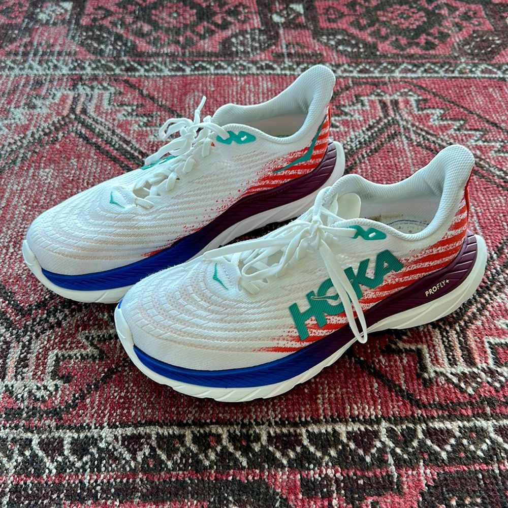 Hoka Mach 5 White / Blue Men’s 9 2E (Wide) Running Shoe